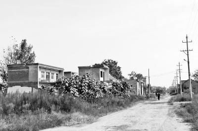 农村村民在原有宅基地之外申请新建住宅