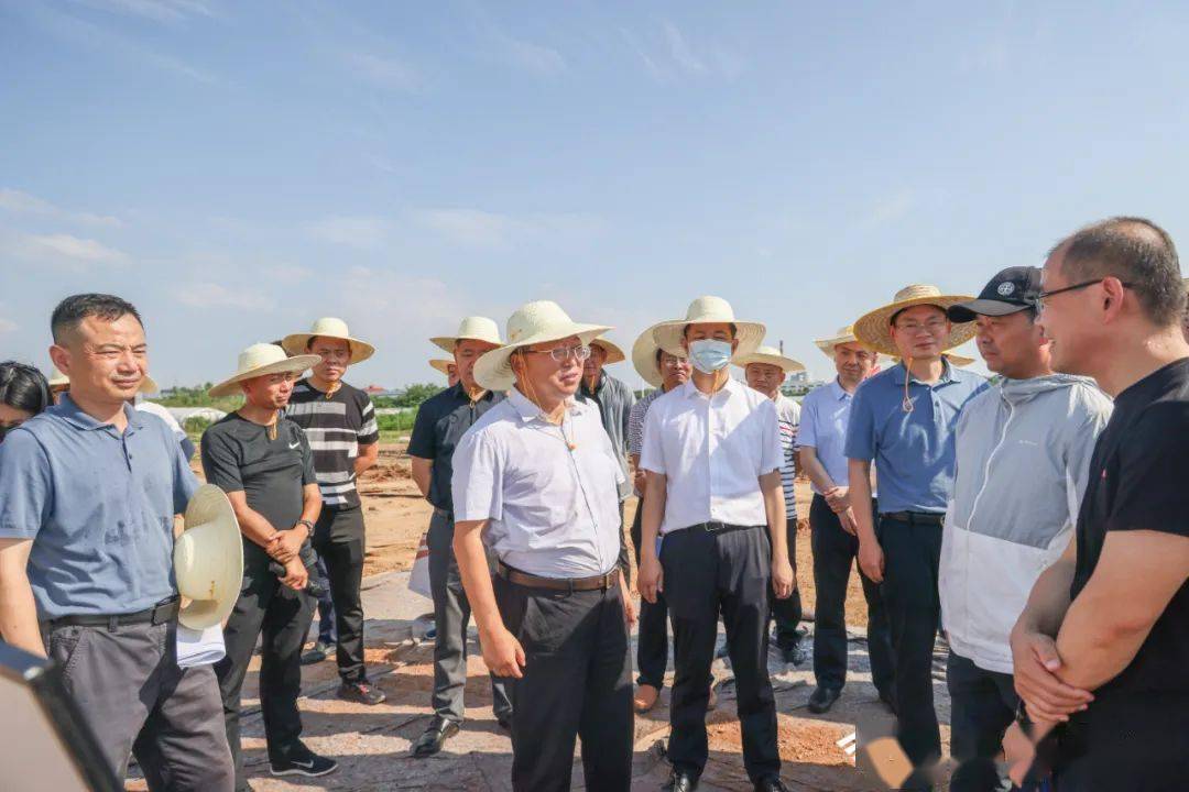 家人几次谋划想翻建新房都迟迟无法实现