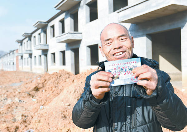 争取让村民全部安心住进回迁房